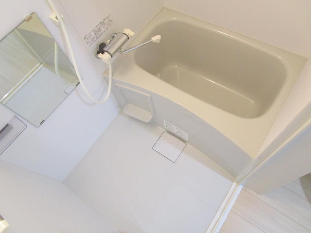 【バス】　便利な浴室乾燥機付☆