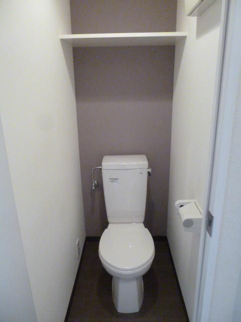 【トイレ】　バス・トイレ別※写真は同物件他室です。